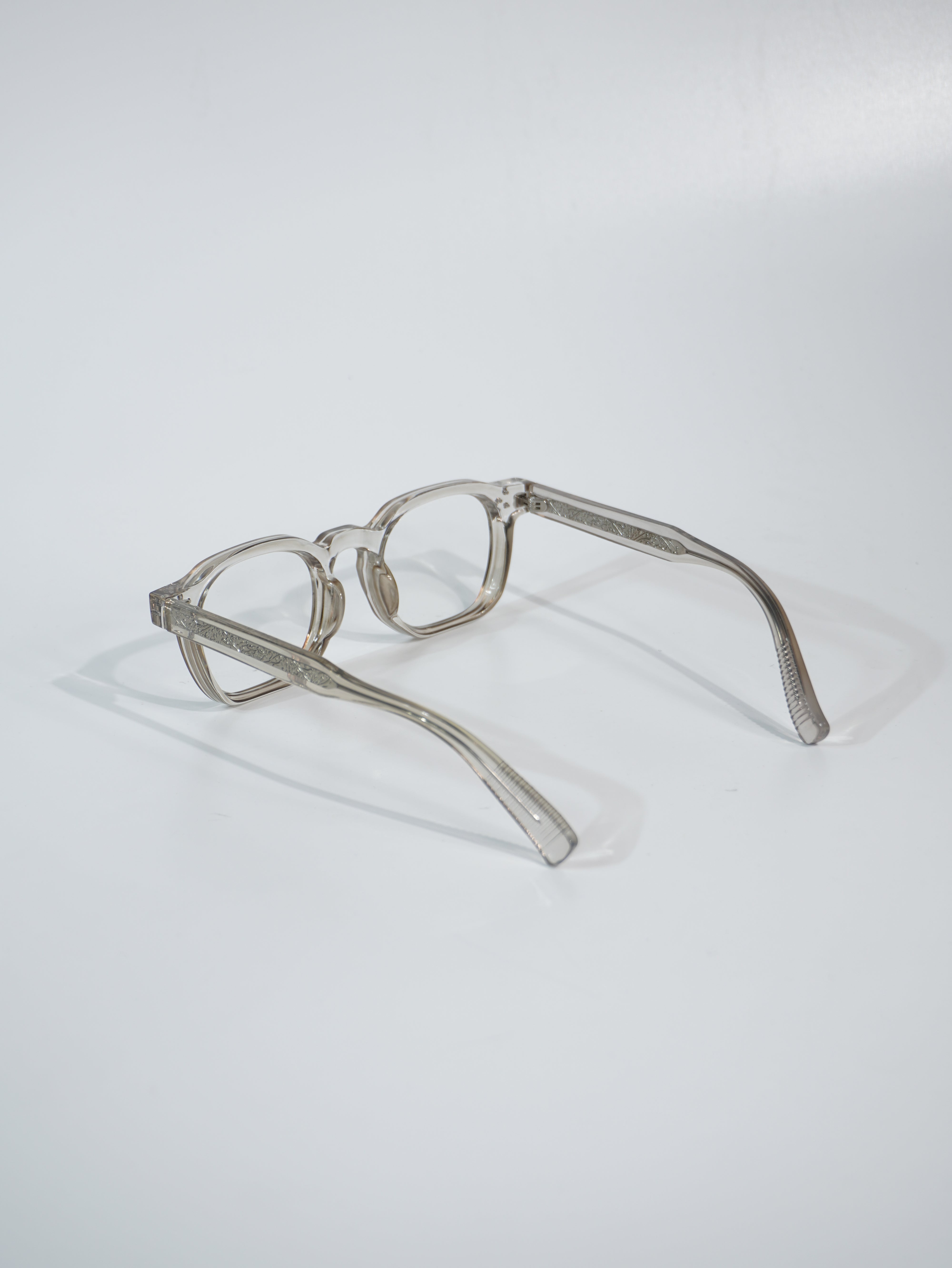 Transparent military green